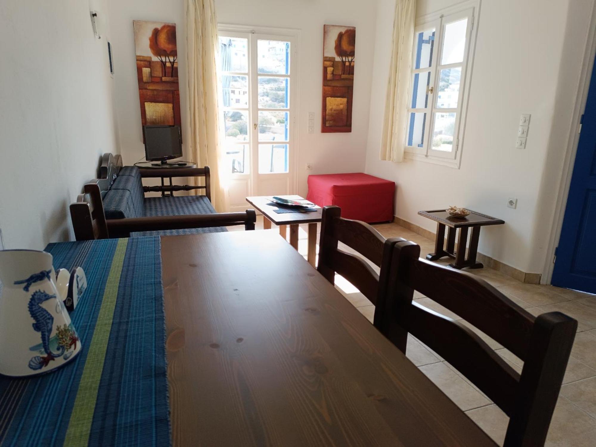 Ioli Apartments Alopronia エクステリア 写真