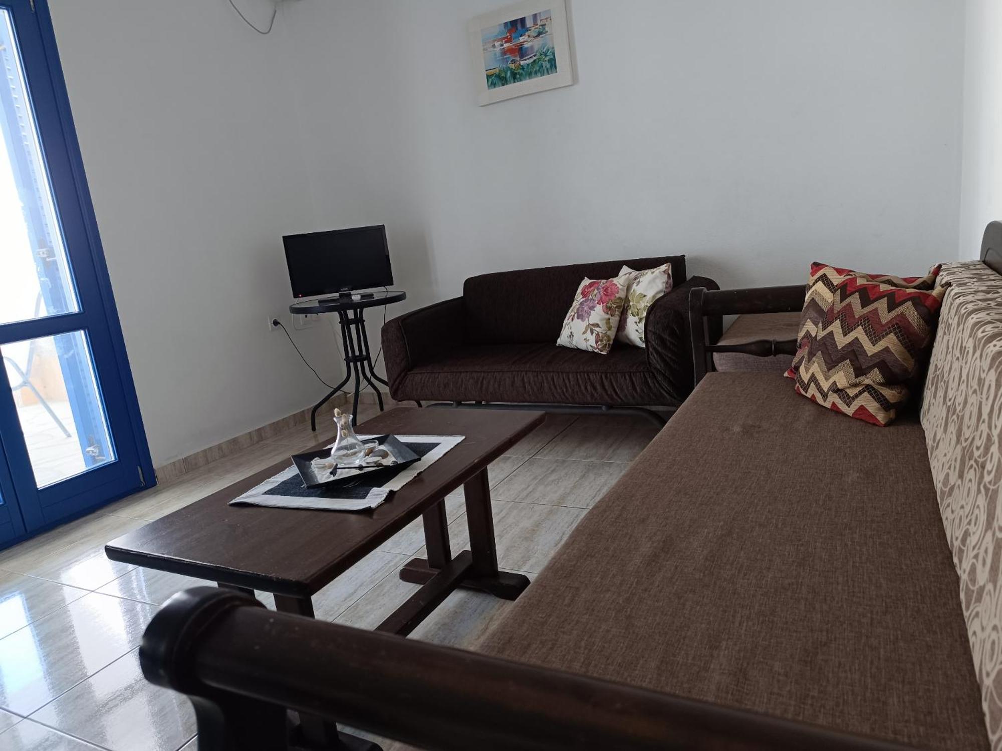 Ioli Apartments Alopronia エクステリア 写真