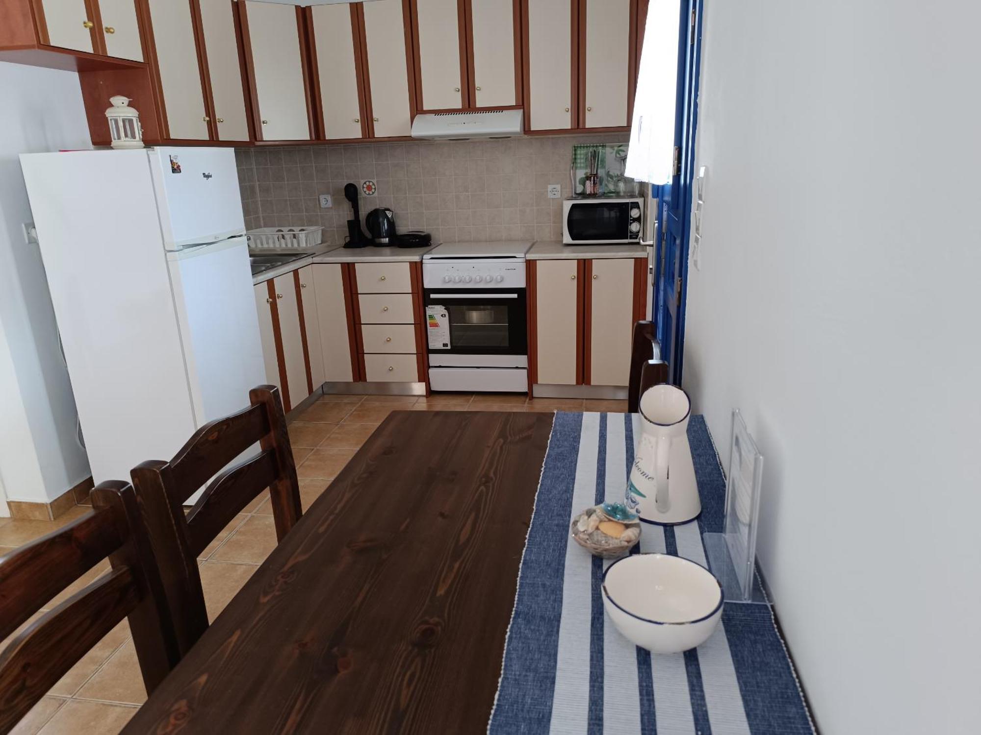 Ioli Apartments Alopronia エクステリア 写真